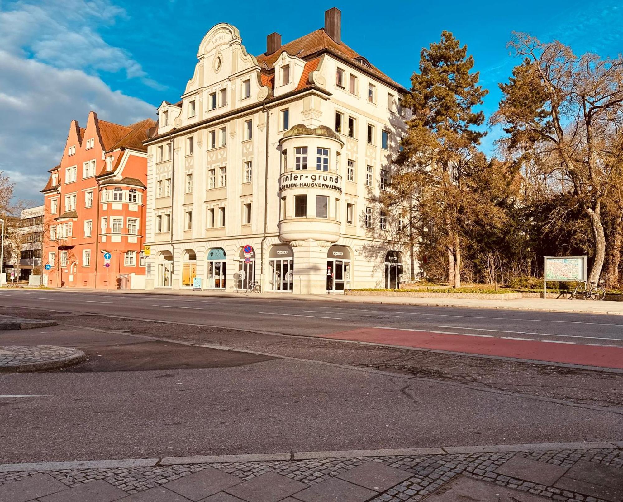 Grosszuegig Und Super Zentral Appartement Regensburg Buitenkant foto